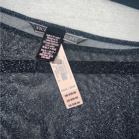 NWT Victoria’s Secret top - Picture 2 of 3